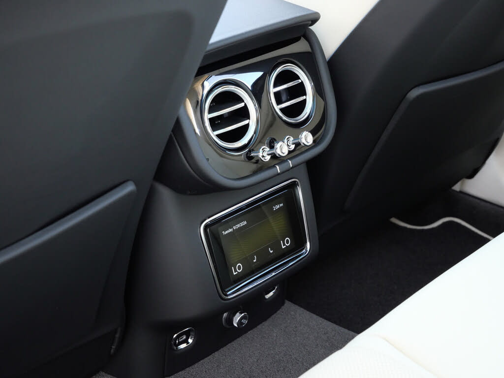 2026 Bentley Bentayga V8 AWD photo 19