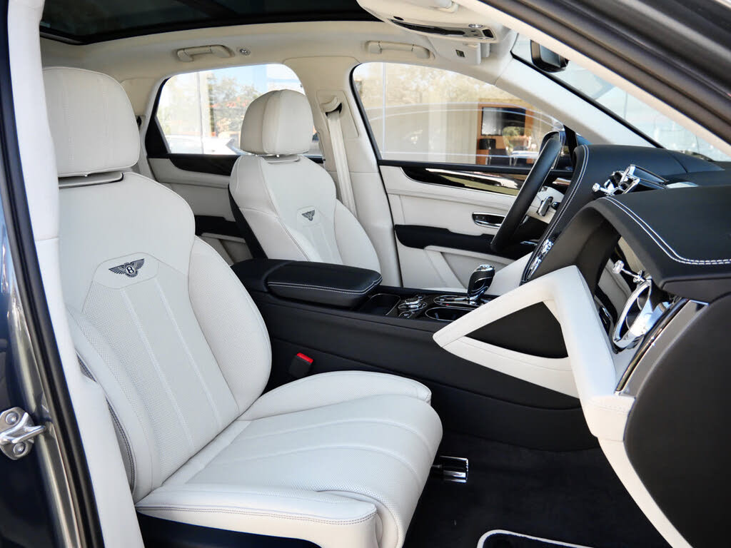 2026 Bentley Bentayga V8 AWD photo 23