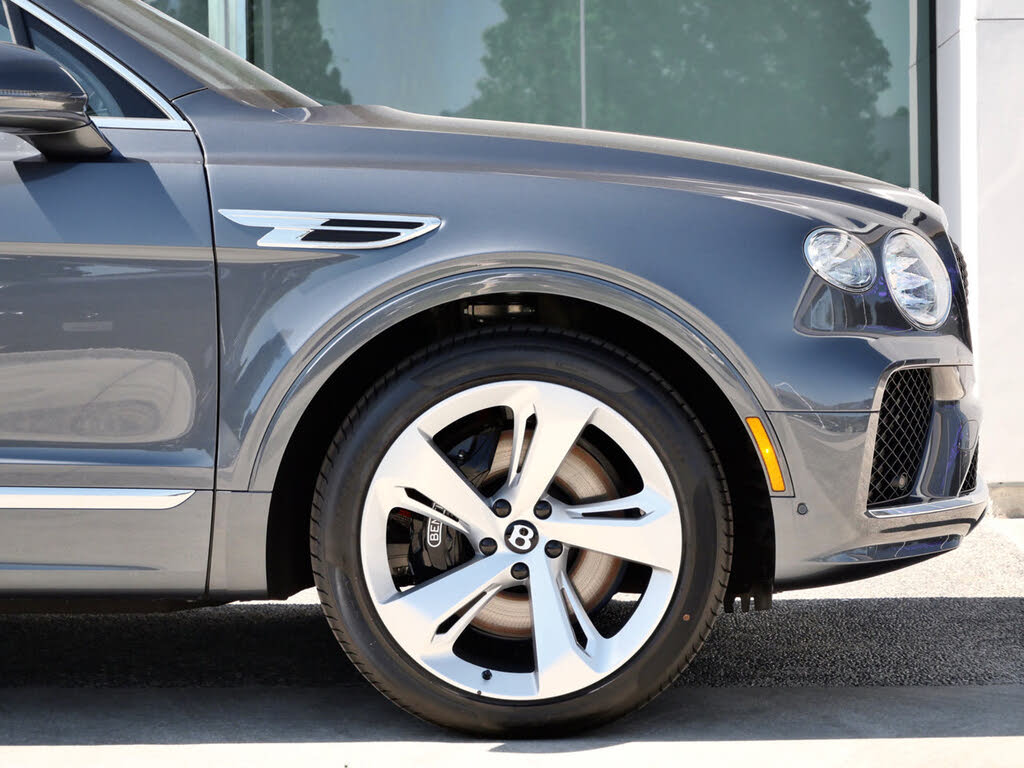 2026 Bentley Bentayga V8 AWD photo 6