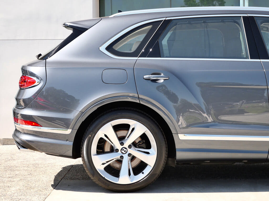 2026 Bentley Bentayga V8 AWD photo 9