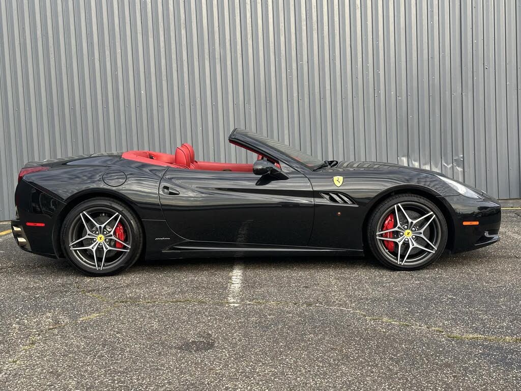 2010 Ferrari California GT Convertible photo 5