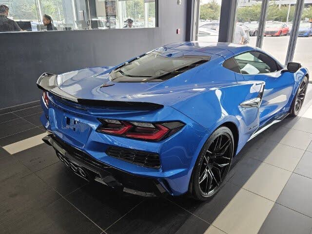 2024 Chevrolet Corvette Z06 1LZ Coupe RWD photo 2