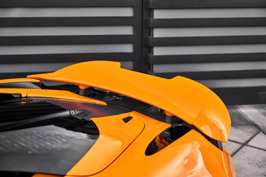 2025 McLaren 750S Spider RWD photo 11 of 24