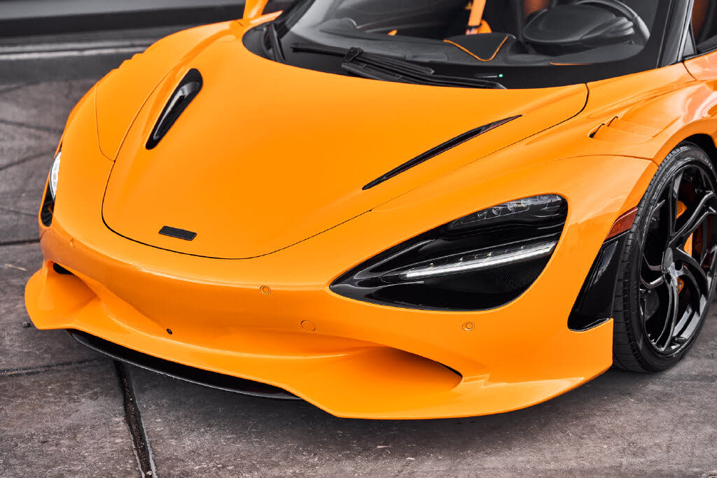 2025 McLaren 750S Spider RWD photo 7 of 24