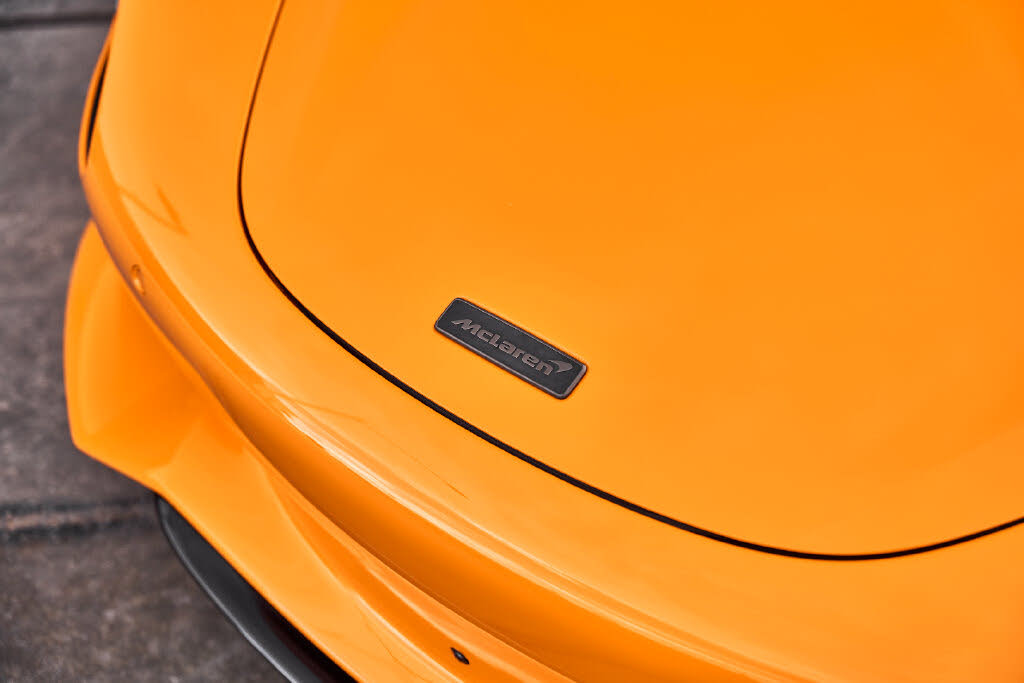 2025 McLaren 750S Spider RWD photo 8 of 24