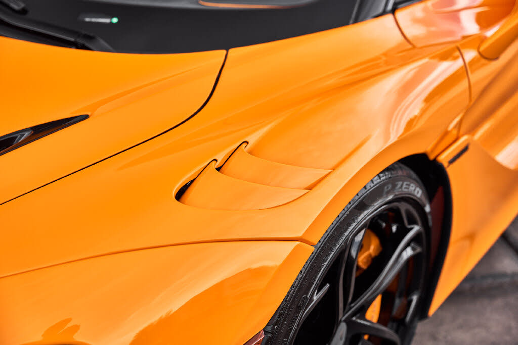 2025 McLaren 750S Spider RWD photo 10 of 24