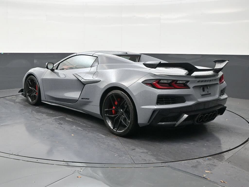 2025 Chevrolet Corvette Z06 3LZ Convertible RWD photo 3