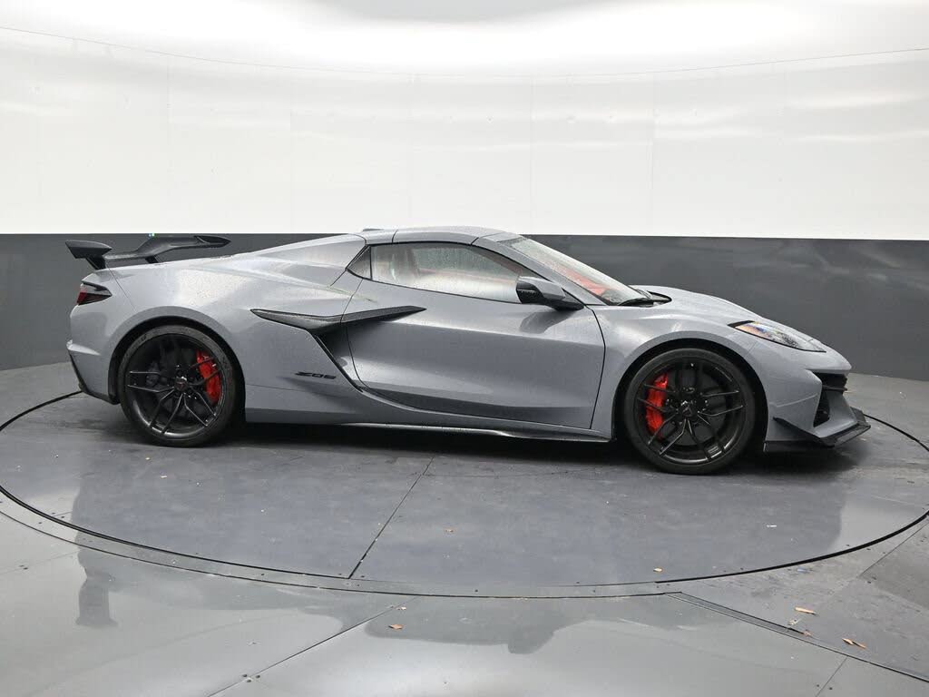 2025 Chevrolet Corvette Z06 3LZ Convertible RWD photo 6