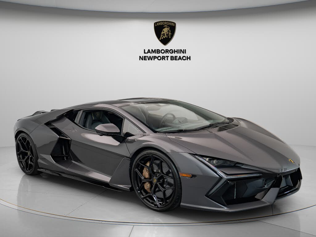 2026 Lamborghini Revuelto AWD