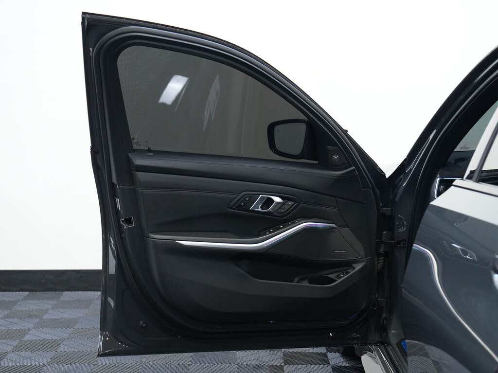 2024 BMW M3 Competition xDrive AWD photo 23 of 24