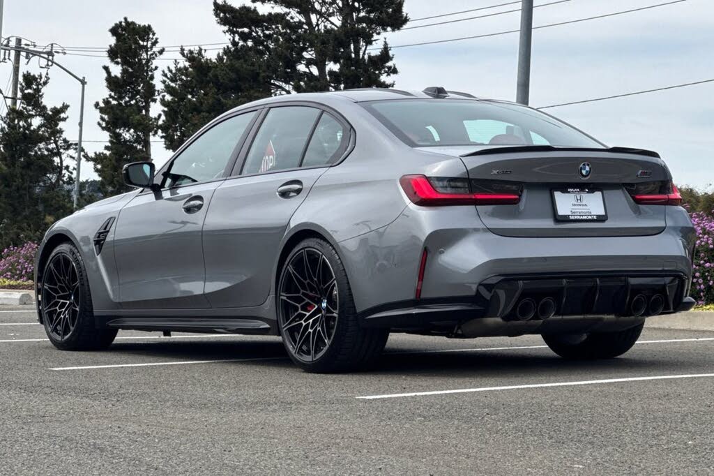 2026 BMW M3 Competition xDrive photo 3 of 24