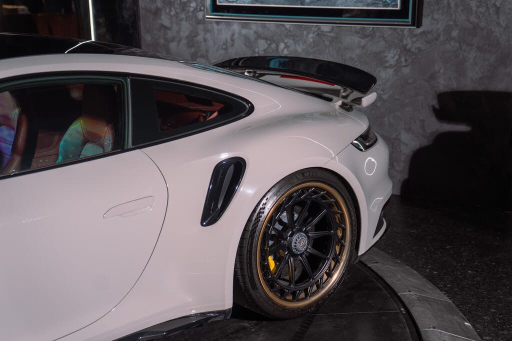 2021 Porsche 911 Turbo Coupe AWD photo 19 of 24