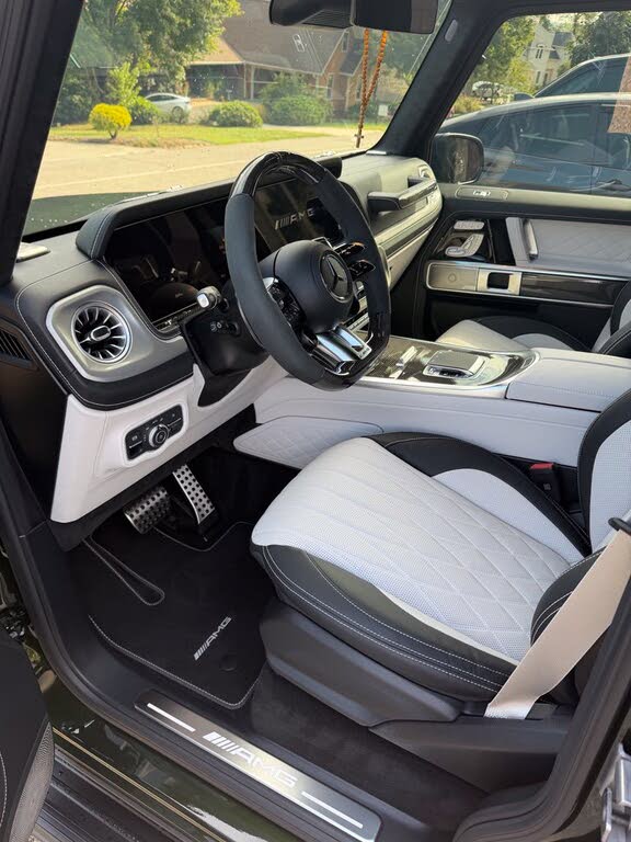 2026 Mercedes-Benz G-Class AMG G 63 4MATIC photo 14 of 24