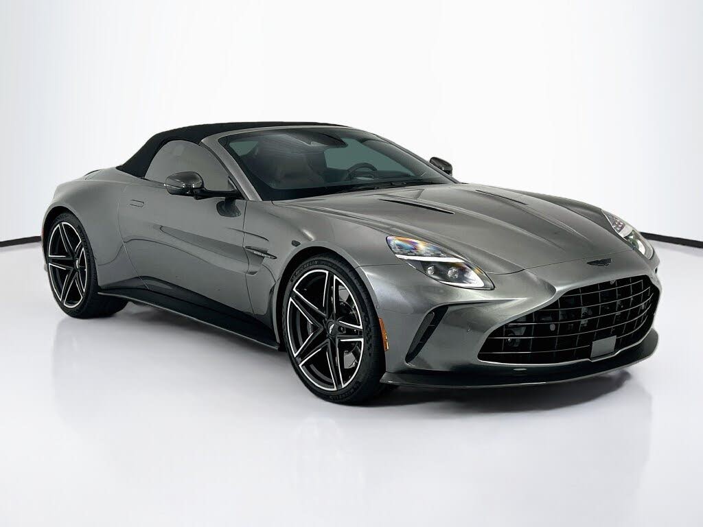 2026 Aston Martin Vantage Roadster RWD photo 11