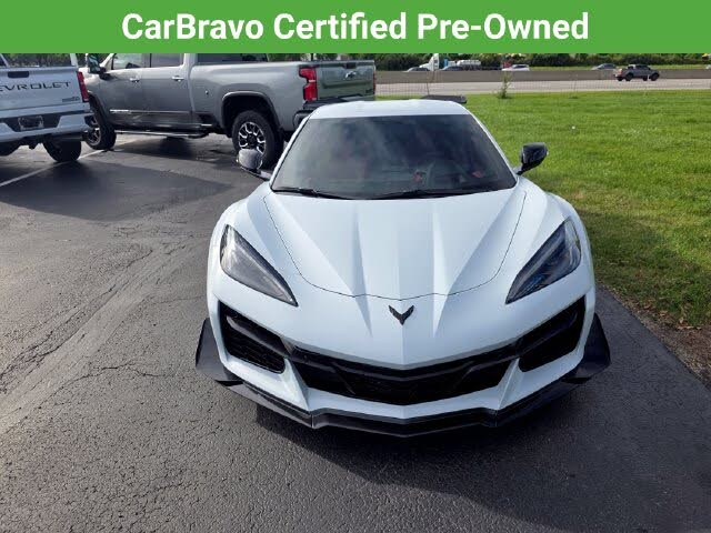 2023 Chevrolet Corvette Z06 2LZ Coupe RWD photo 2