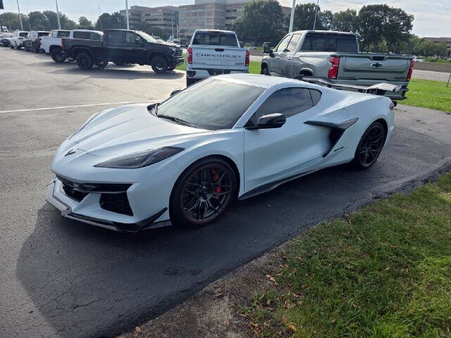 2023 Chevrolet Corvette Z06 2LZ Coupe RWD photo 3