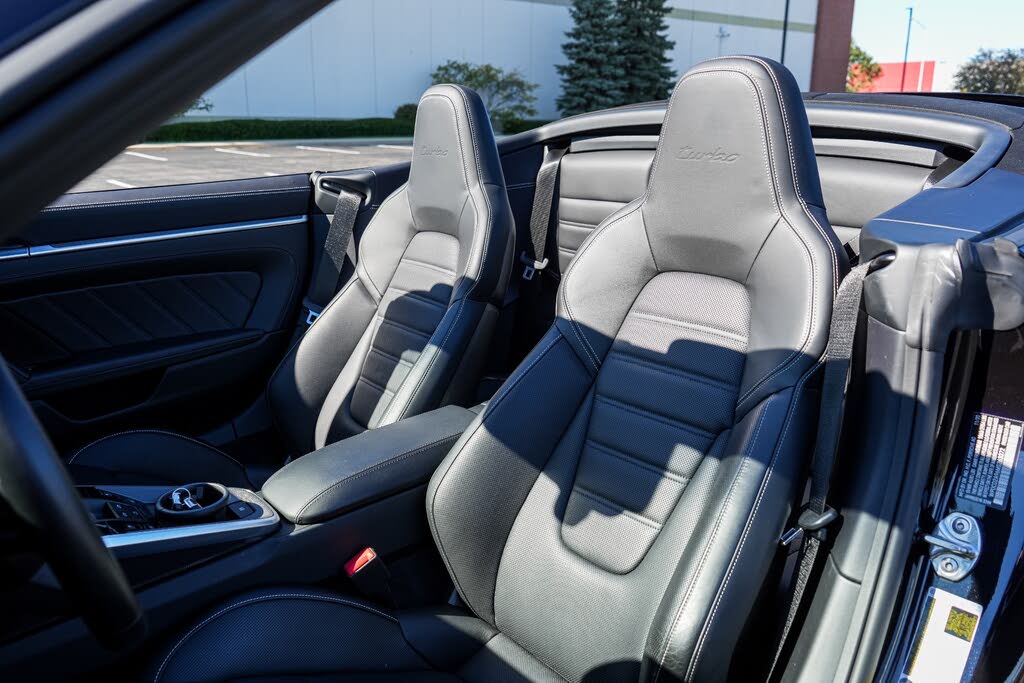 2021 Porsche 911 Turbo Cabriolet AWD photo 17 of 24