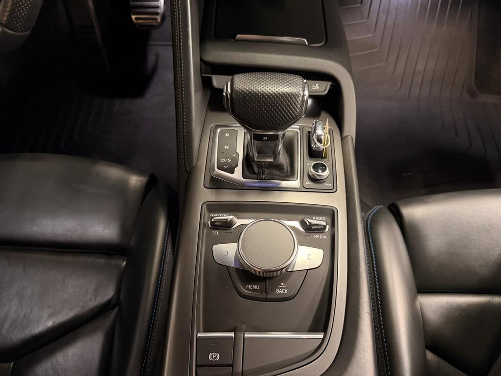 2018 Audi R8 quattro V10 Coupe AWD photo 16 of 21