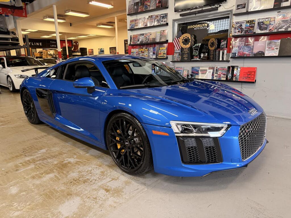 2018 Audi R8 quattro V10 Coupe AWD photo 3 of 21