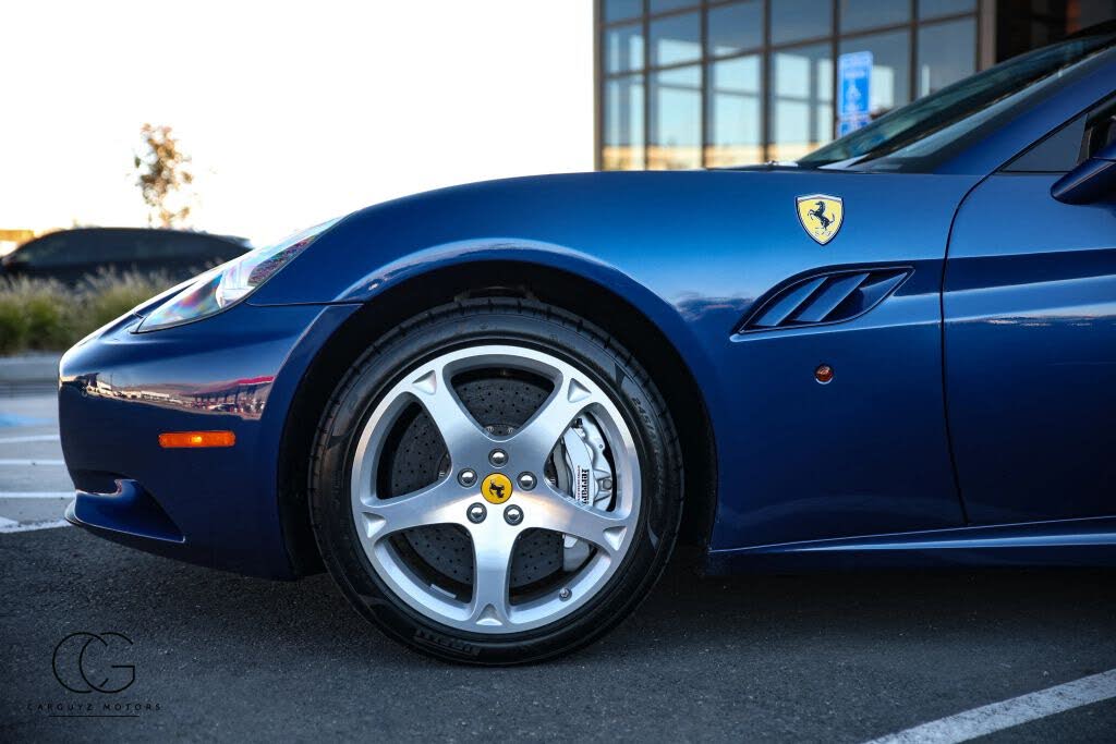 2014 Ferrari California Roadster photo 14