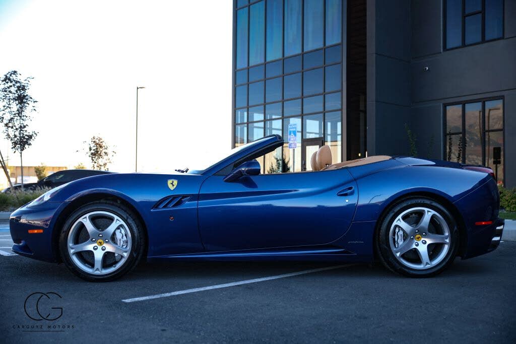 2014 Ferrari California Roadster photo 15
