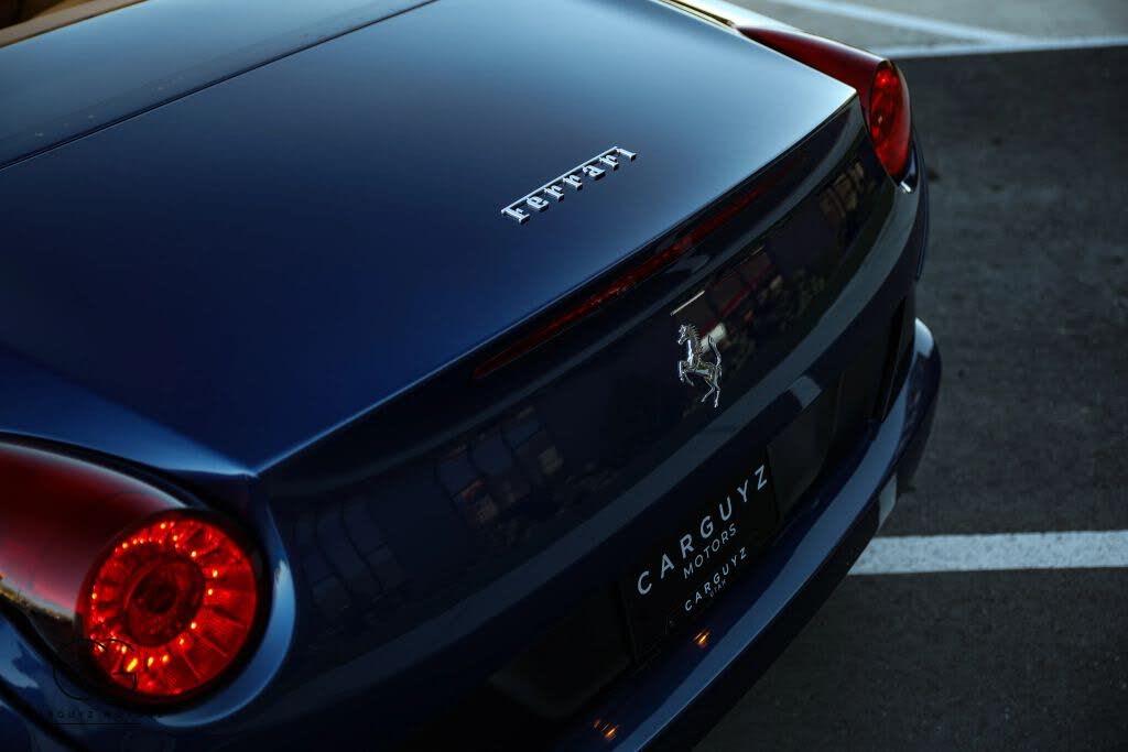 2014 Ferrari California Roadster photo 17