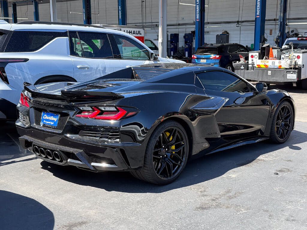 2026 Chevrolet Corvette Z06 2LZ Convertible RWD photo 8