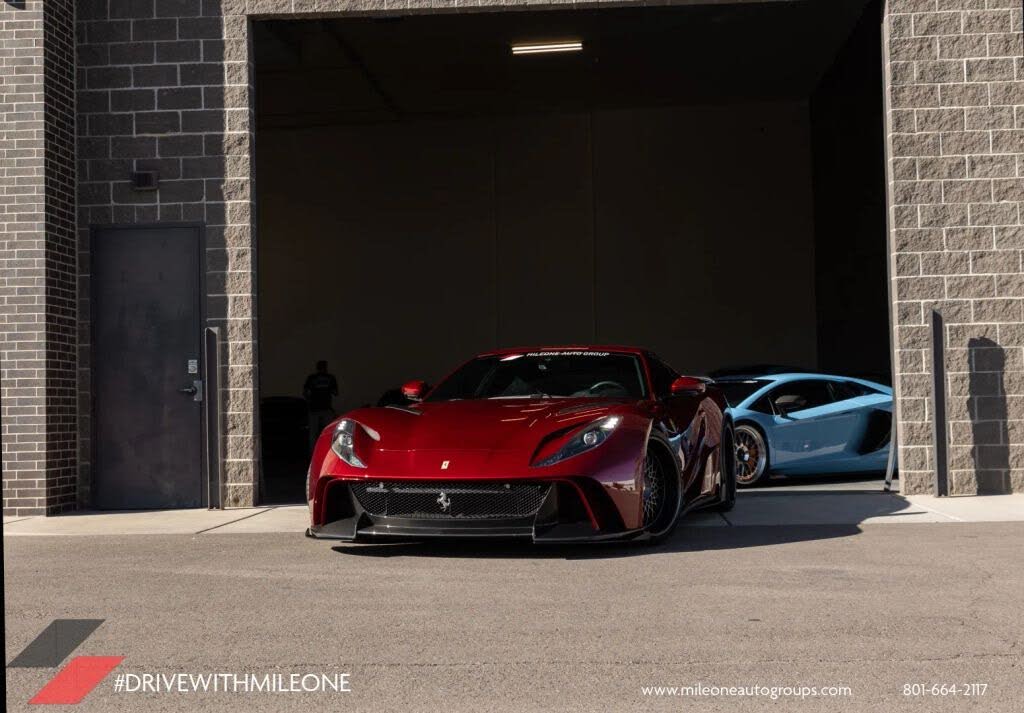 2020 Ferrari 812 Superfast RWD
