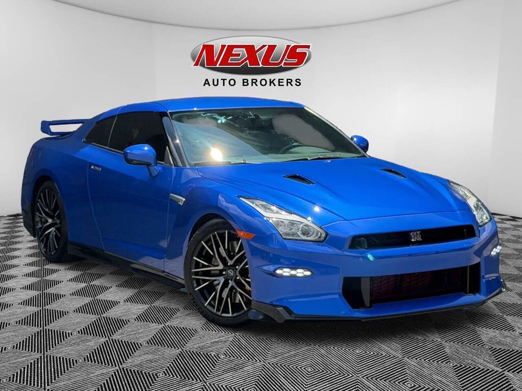 2024 Nissan GT-R Premium AWD - $189,900