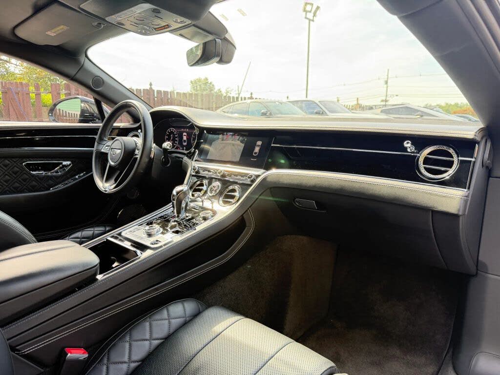 2020 Bentley Continental GT V8 AWD photo 24