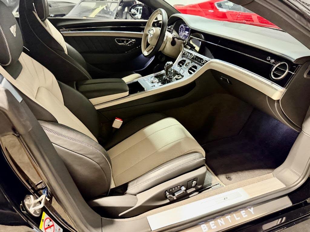 2024 Bentley Continental GT V8 AWD photo 9