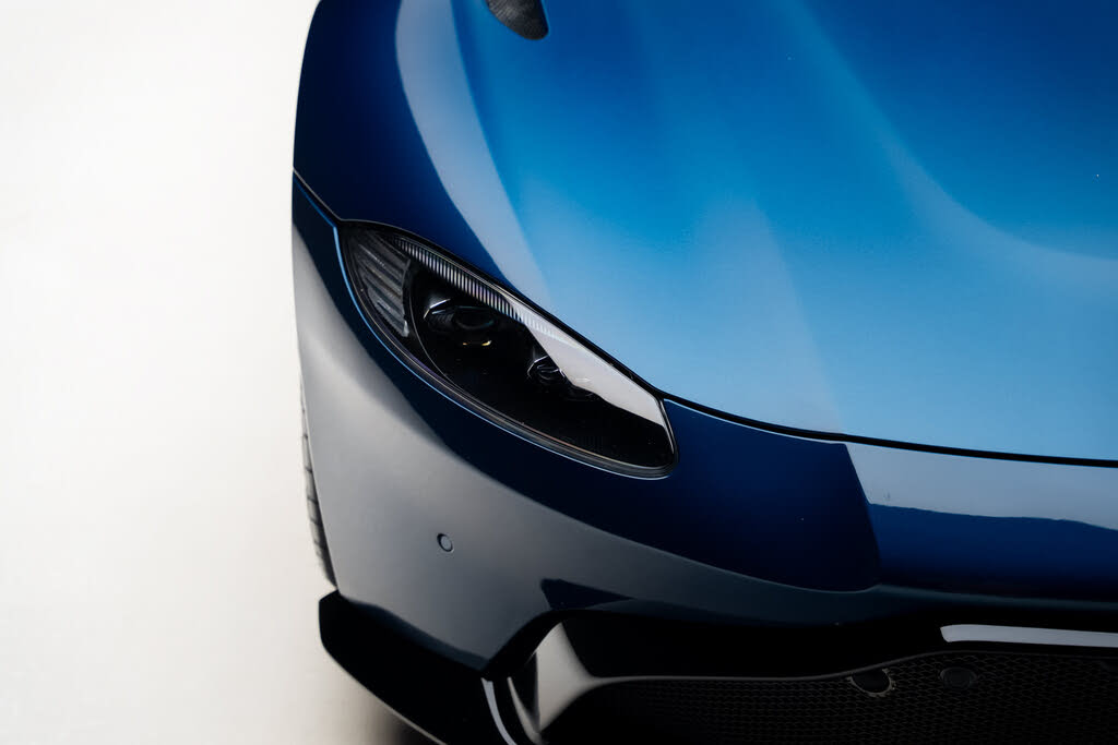 2020 Aston Martin Vantage RWD photo 12