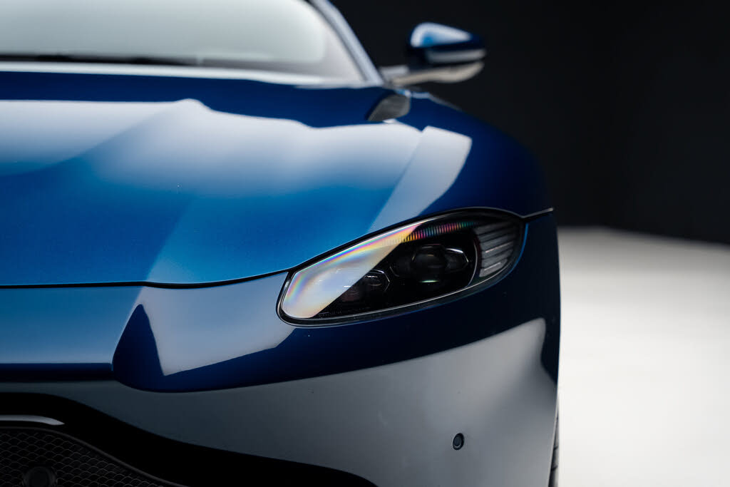 2020 Aston Martin Vantage RWD photo 10