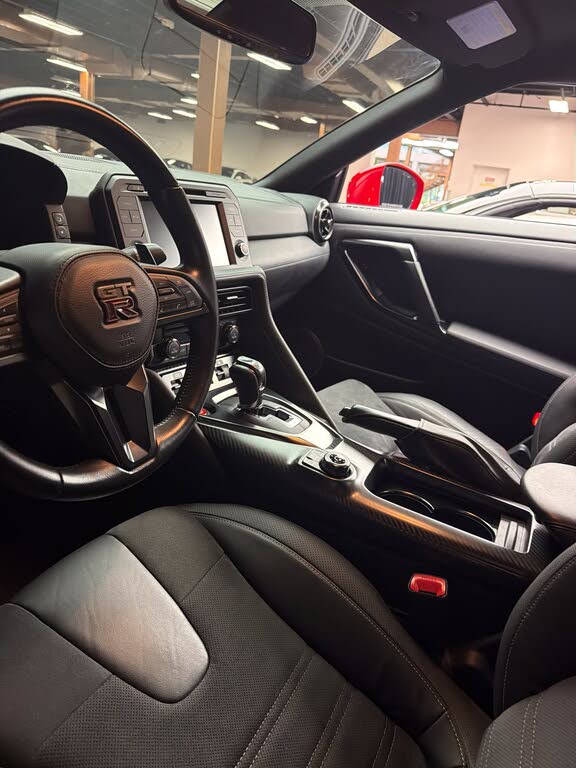 2023 Nissan GT-R Premium AWD photo 7 of 7