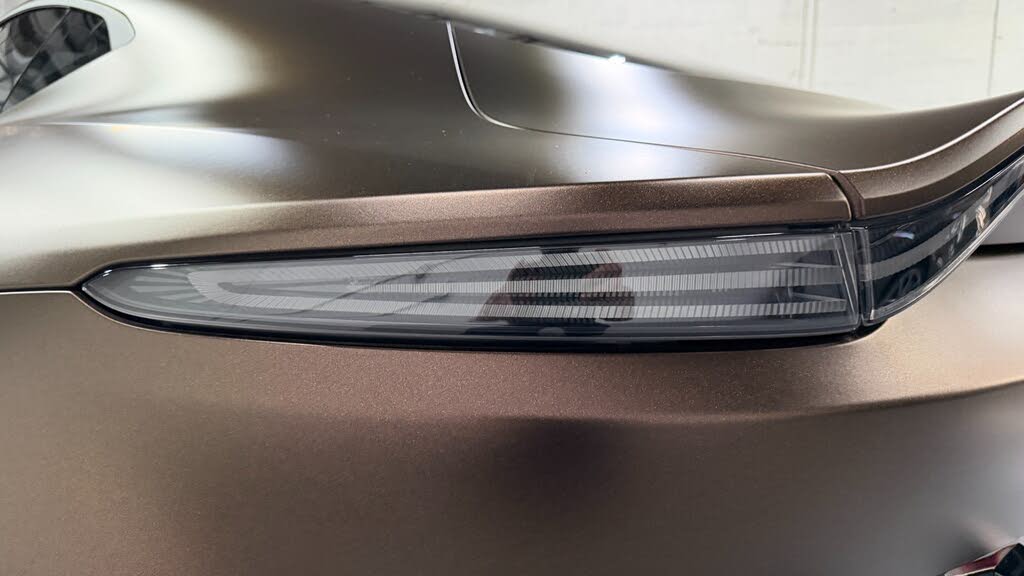 2021 Aston Martin Vantage Coupe RWD photo 18