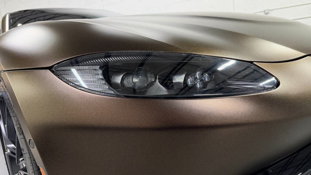 2021 Aston Martin Vantage Coupe RWD photo 4