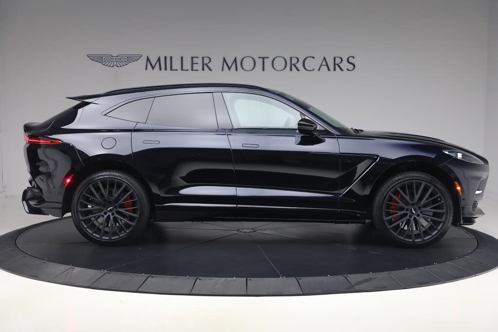 2025 Aston Martin DBX 707 AWD photo 11