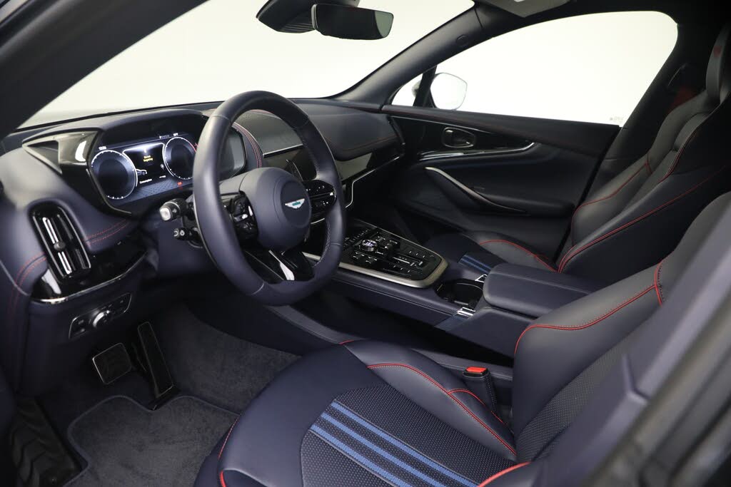 2025 Aston Martin DBX 707 AWD photo 19