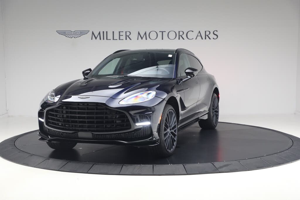 2025 Aston Martin DBX 707 AWD photo 3