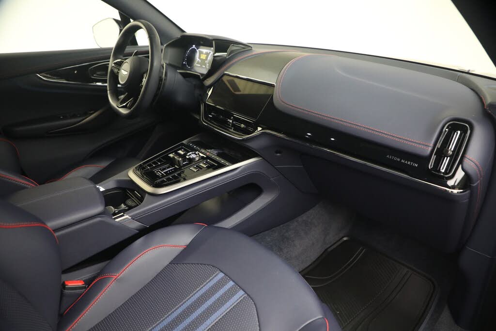 2025 Aston Martin DBX 707 AWD photo 22