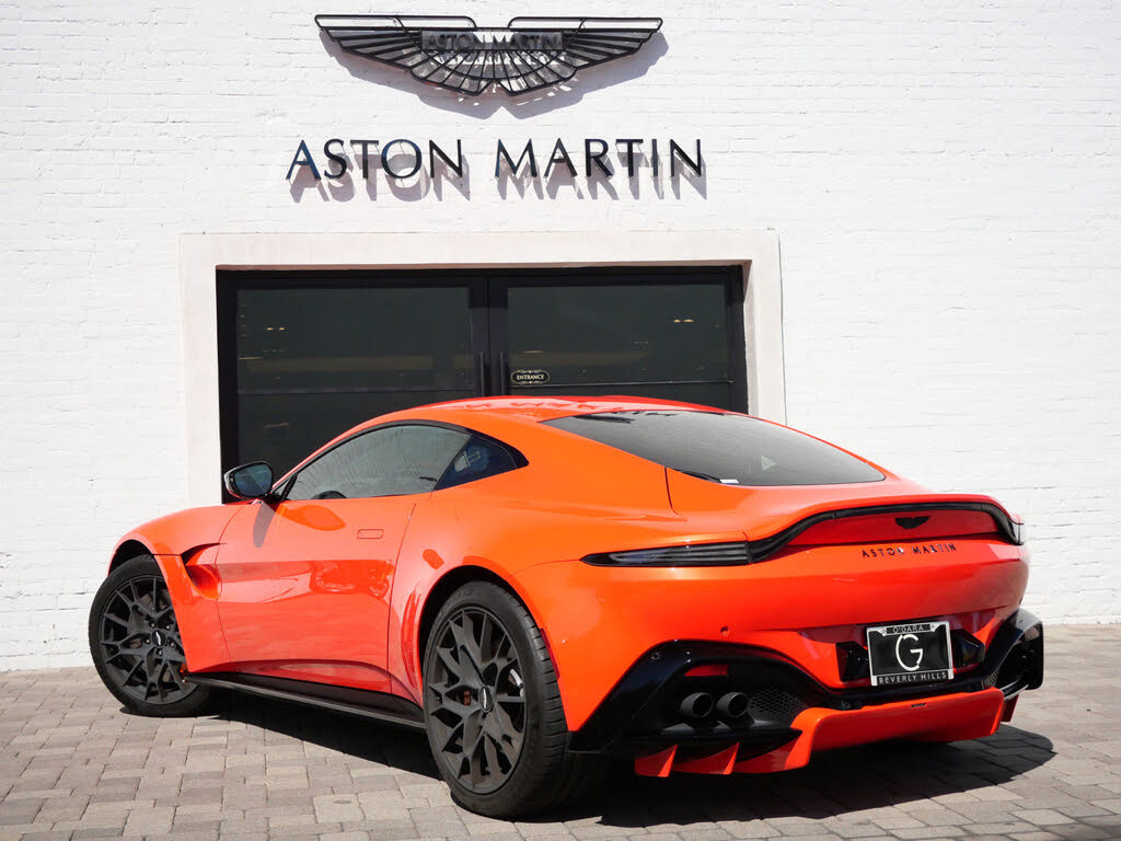 2022 Aston Martin Vantage Coupe RWD photo 2