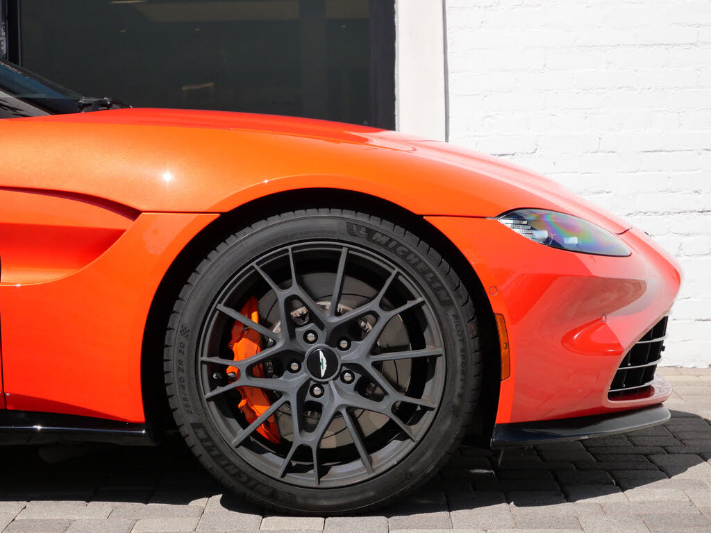 2022 Aston Martin Vantage Coupe RWD photo 4
