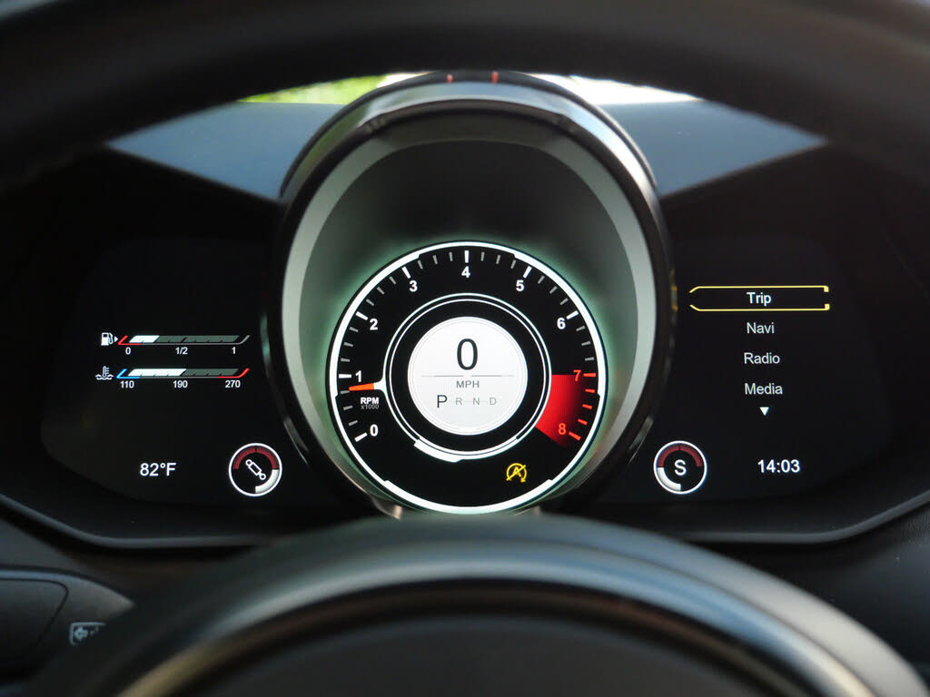 2022 Aston Martin Vantage Coupe RWD photo 6