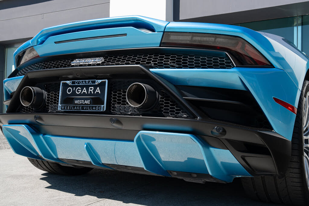 2023 Lamborghini Huracan LP 610-2 EVO Spyder RWD photo 16
