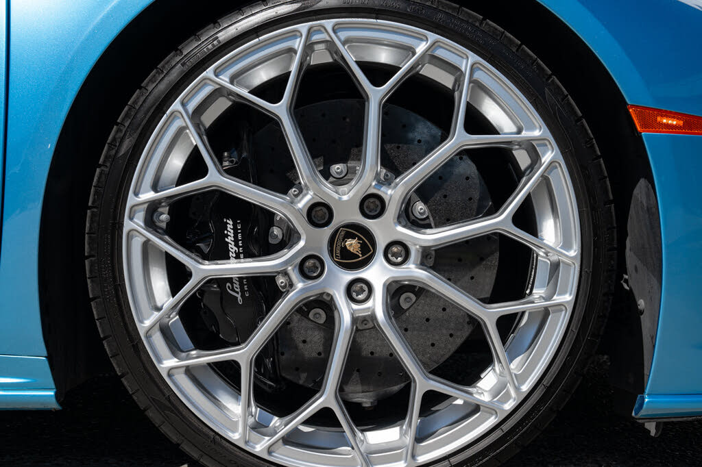 2023 Lamborghini Huracan LP 610-2 EVO Spyder RWD photo 20