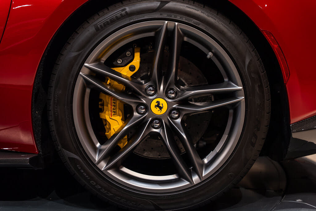 2021 Ferrari 812 GTS RWD photo 14