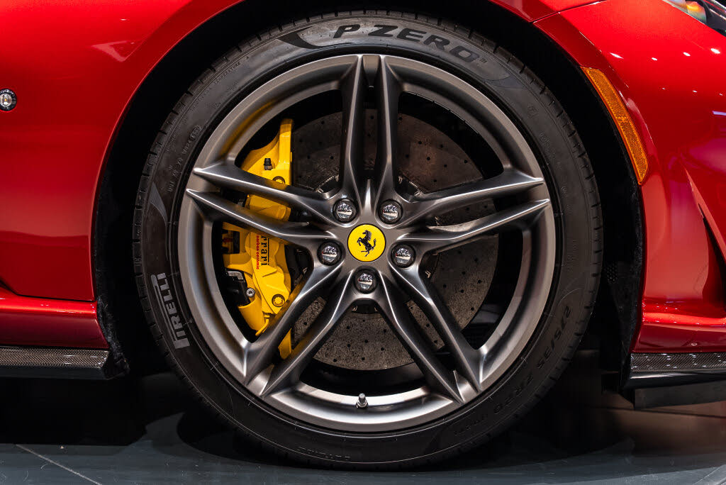 2021 Ferrari 812 GTS RWD photo 16