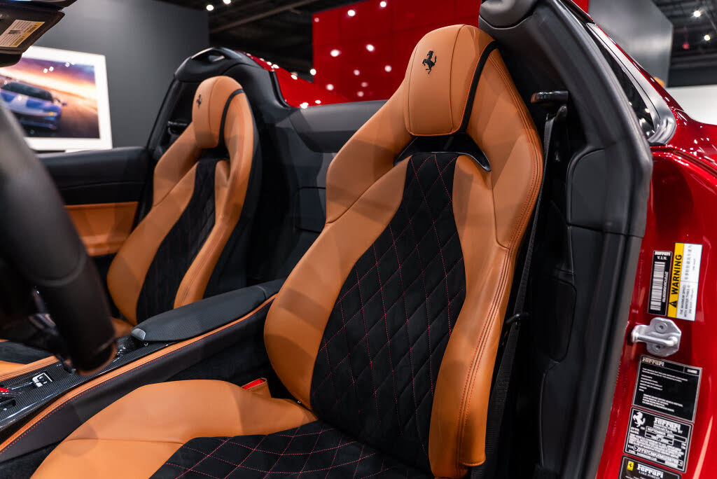 2021 Ferrari 812 GTS RWD photo 4