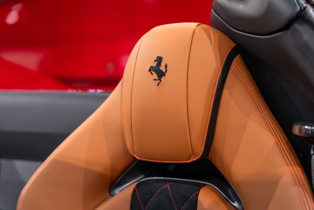 2021 Ferrari 812 GTS RWD photo 6