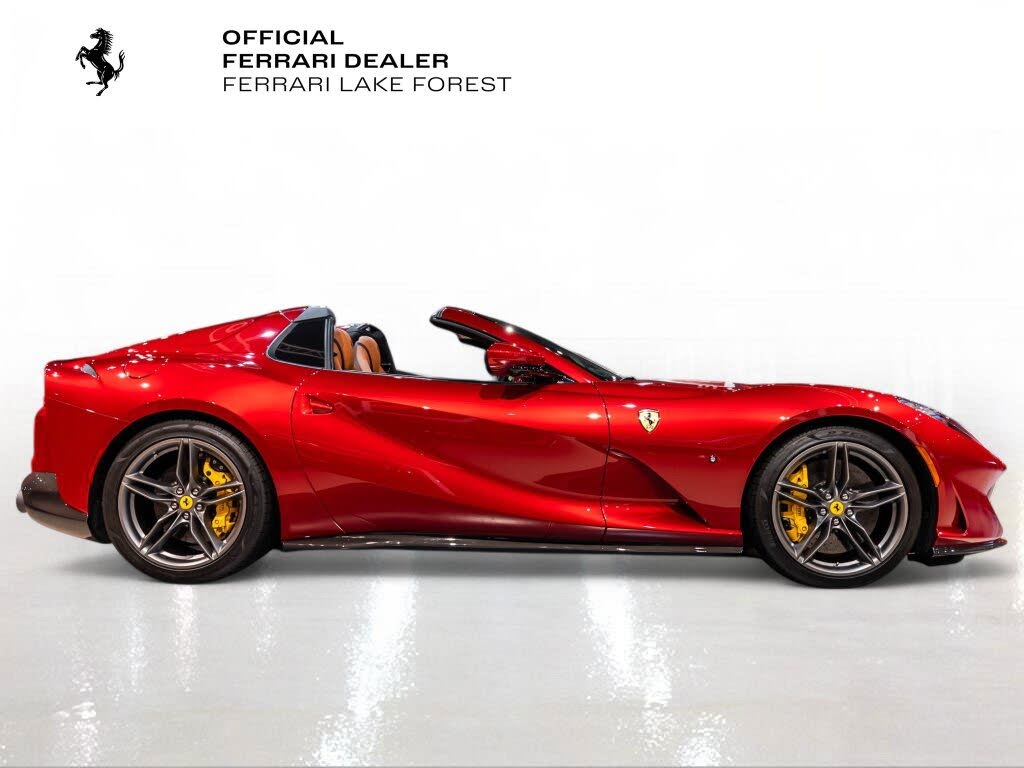 2021 Ferrari 812 GTS RWD photo 9